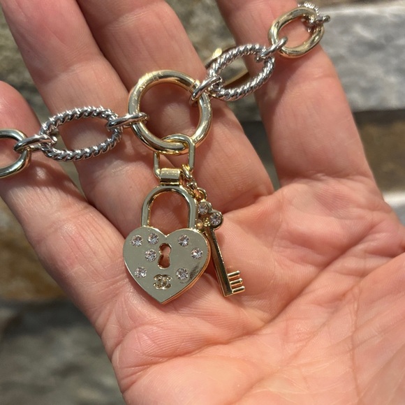 Gold Heart Designer Lock & Key Charm on a gold/silver chunky bracelet - Picture 2 of 5